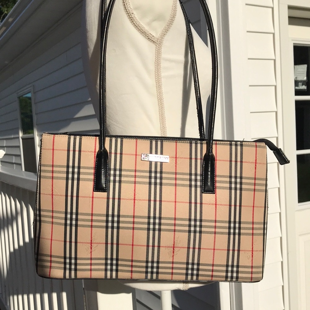 BURBERRY London shoulder bag
